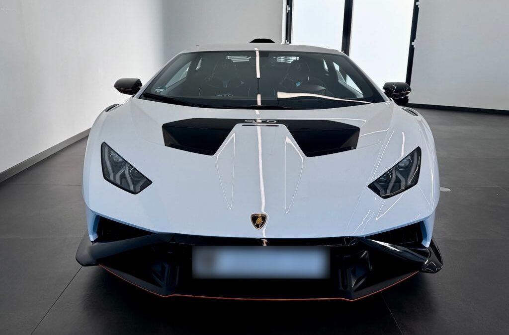 Lamborghini Huracán STO