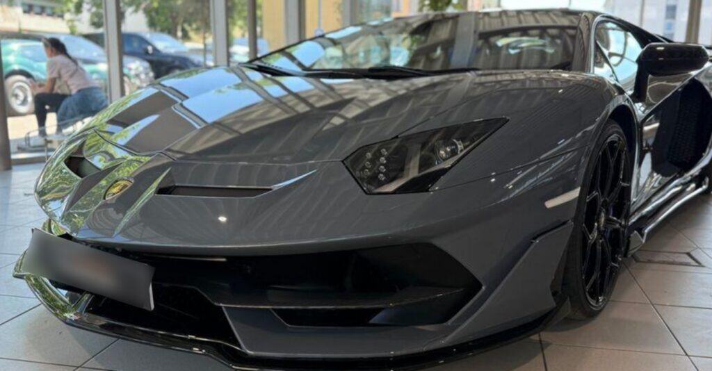 Lamborghini Aventador SVJ - img 08 25