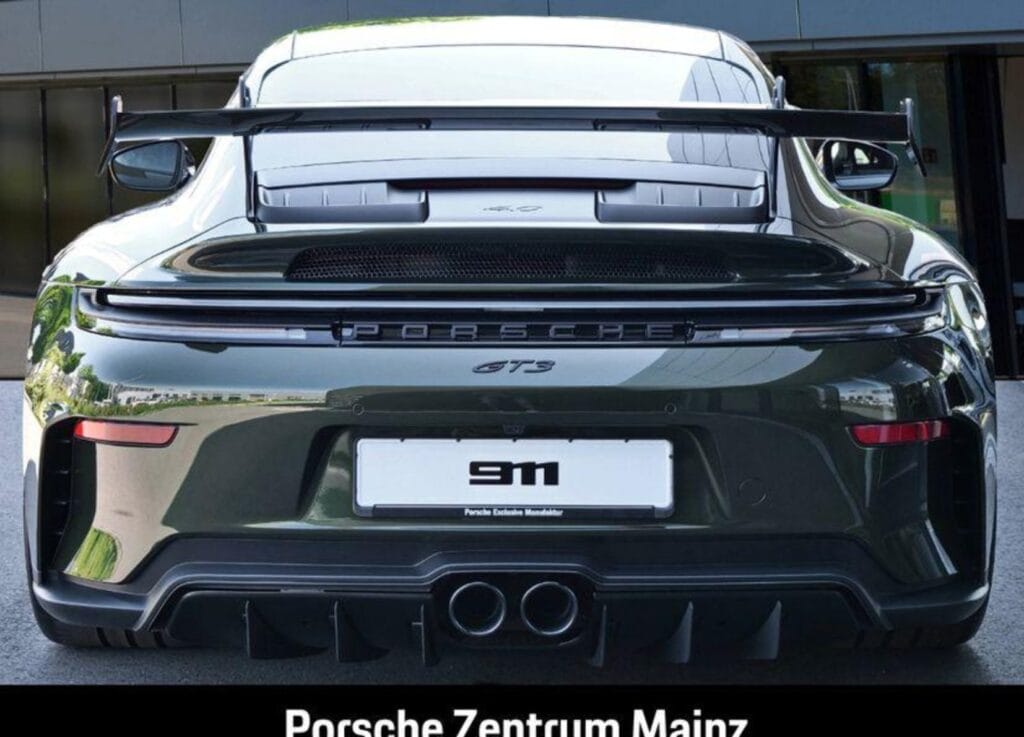 Porsche 992 911 GT3 - img 02 243