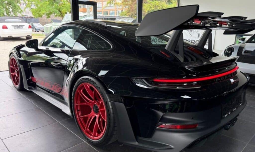 Porsche 992 GT3 RS Weissach - img 09 210