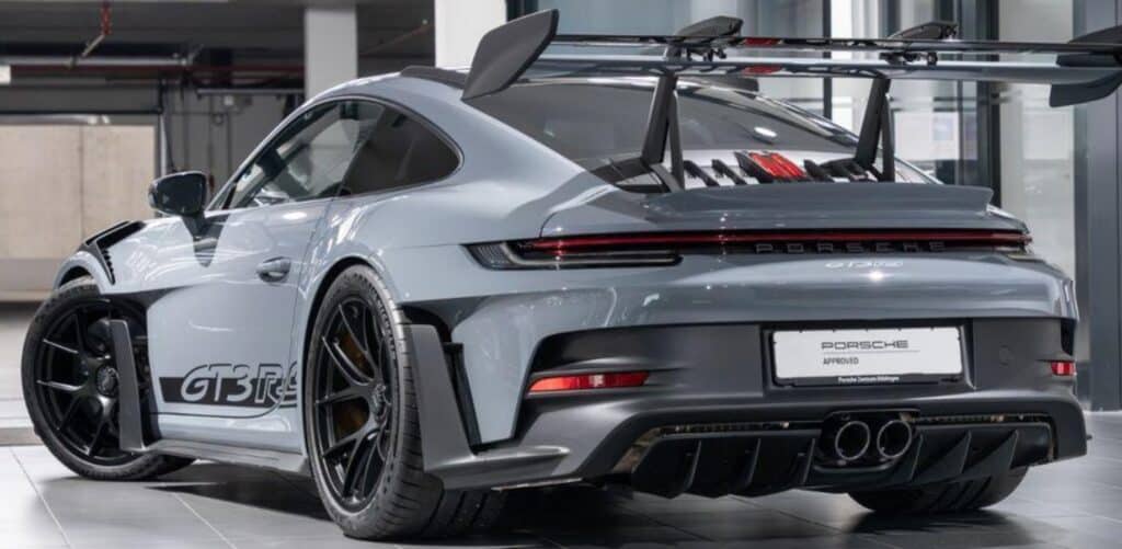 Porsche 992 911 GT3 RS - img 11 211