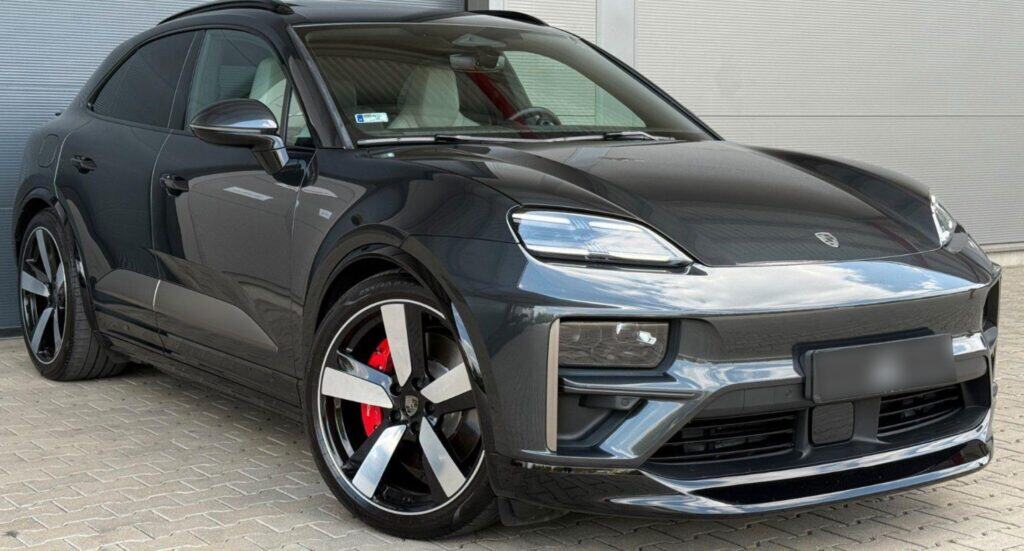 Porsche Macan Turbo Electric - file3 121