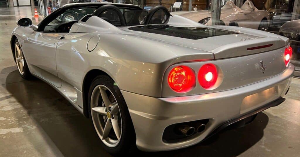 Ferrari 360 Modena Spider - img 09 40
