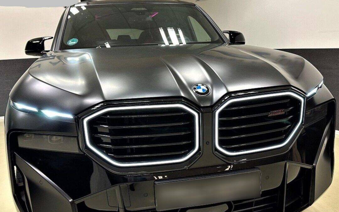 BMW XM