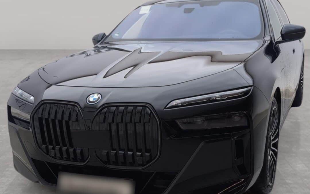 BMW 750 e xDrive Limousine M Sport Massage