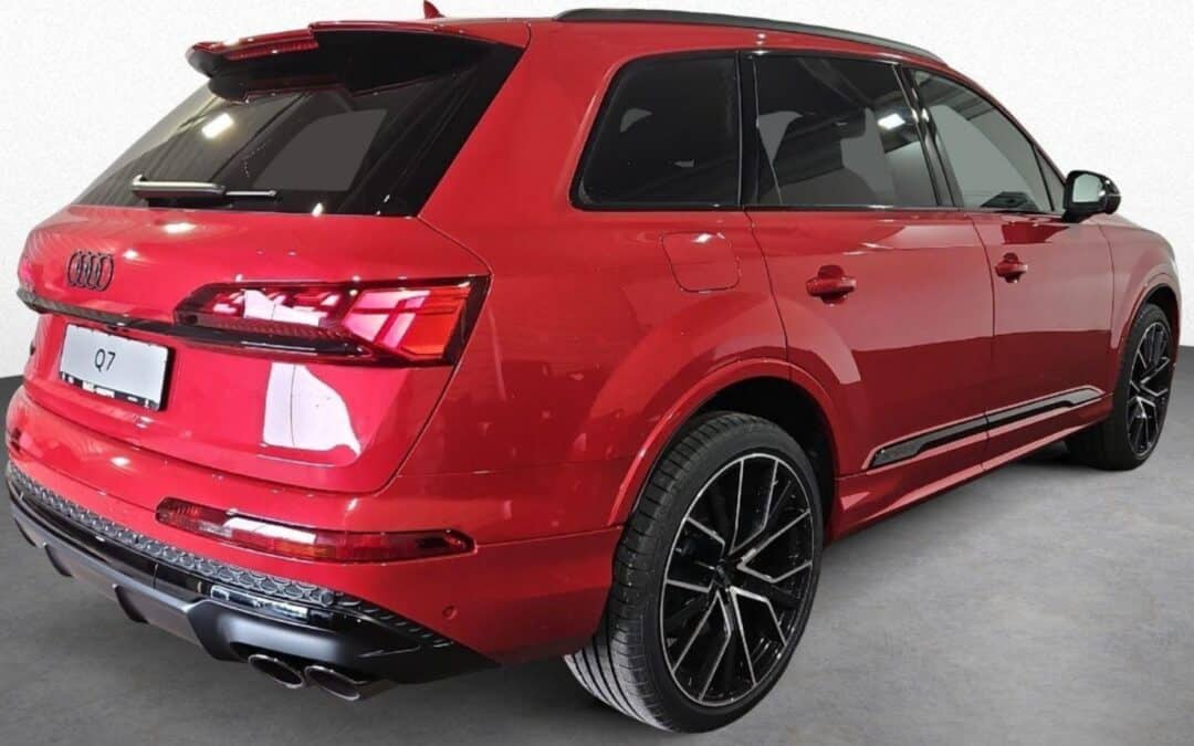 Audi SQ7 SUV TFSI AHK/7-SITZE/PANO