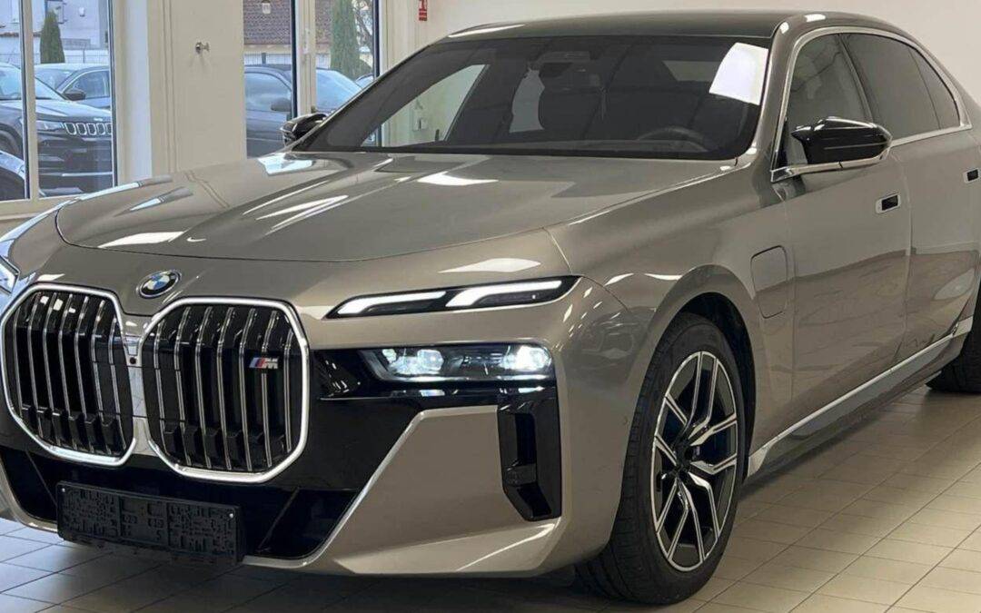BMW M 760 e xDrive Individual Edition