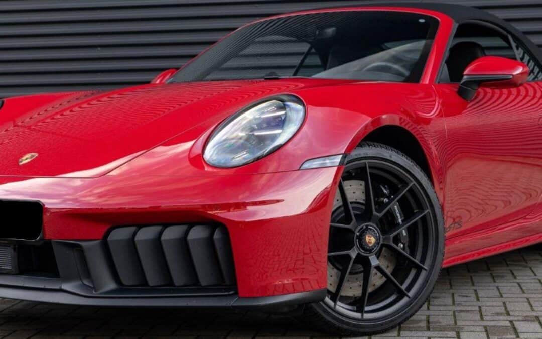 Porsche 911 Carrera 4 GTS Cabriolet