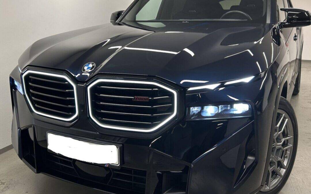 BMW XM