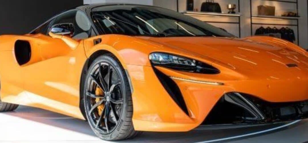 McLaren Artura With 5 years of Warranty and 3 years