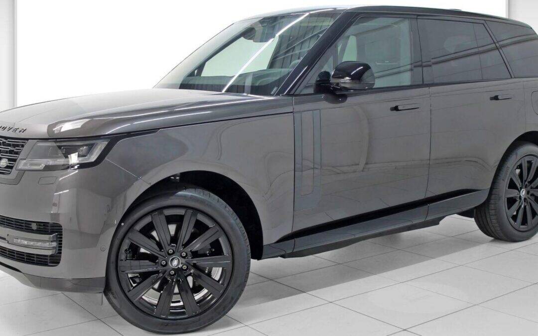 Land Rover Range Rover P550e HSE Hybrid SWB AHK Head-Up