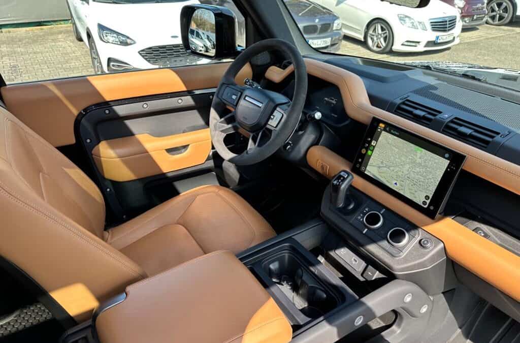 Land Rover Defender 90 V8 /Black Pack Leder Tan Ebony A…