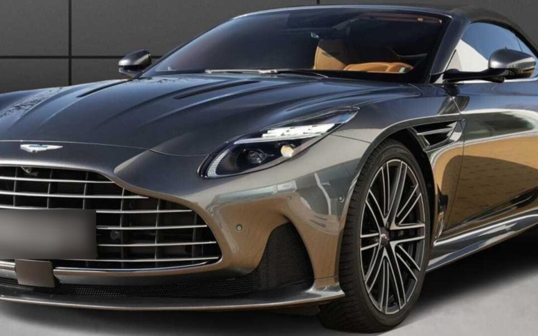 Aston Martin DB12 Volante