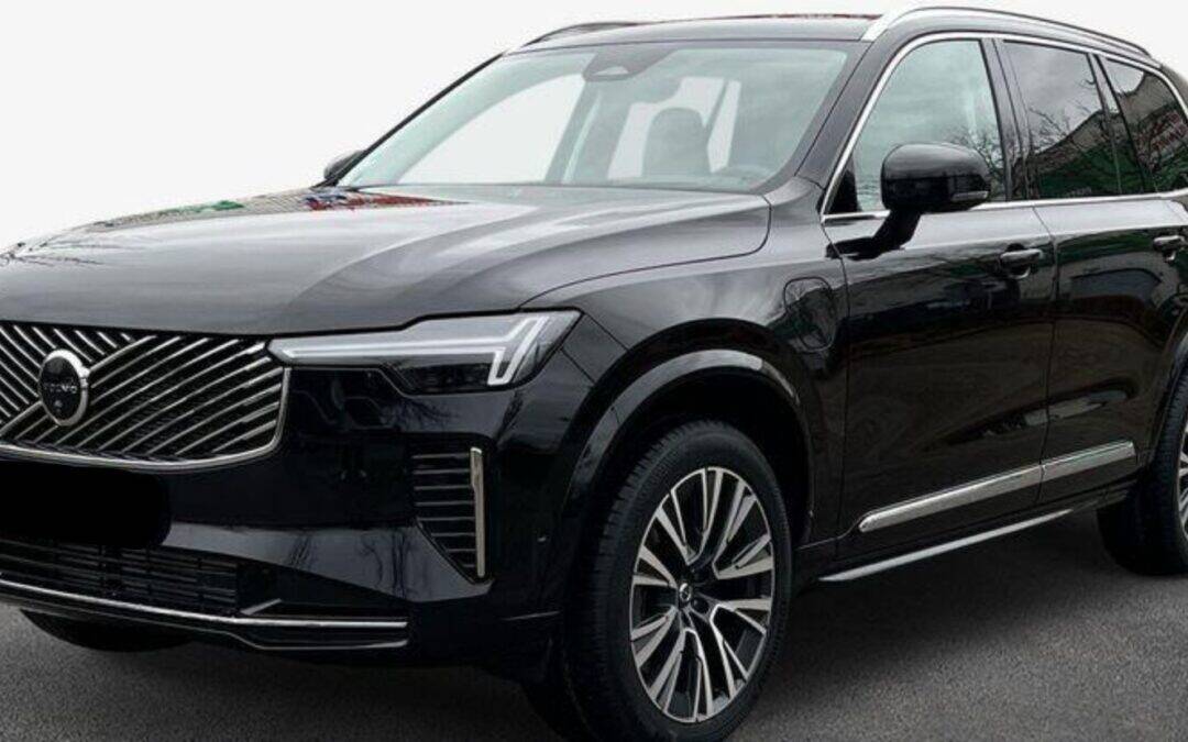 Volvo XC90 T8 AWD Plug-in Hybrid Ultra Bright