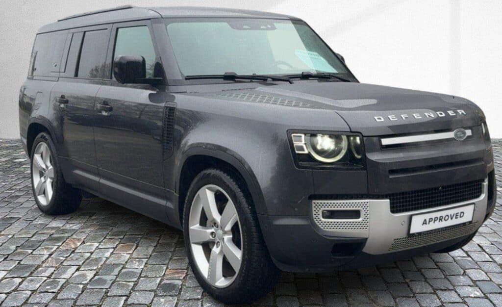 Comprar Land Rover Defender DEFENDER 130 D300 First Edition 8-S ...