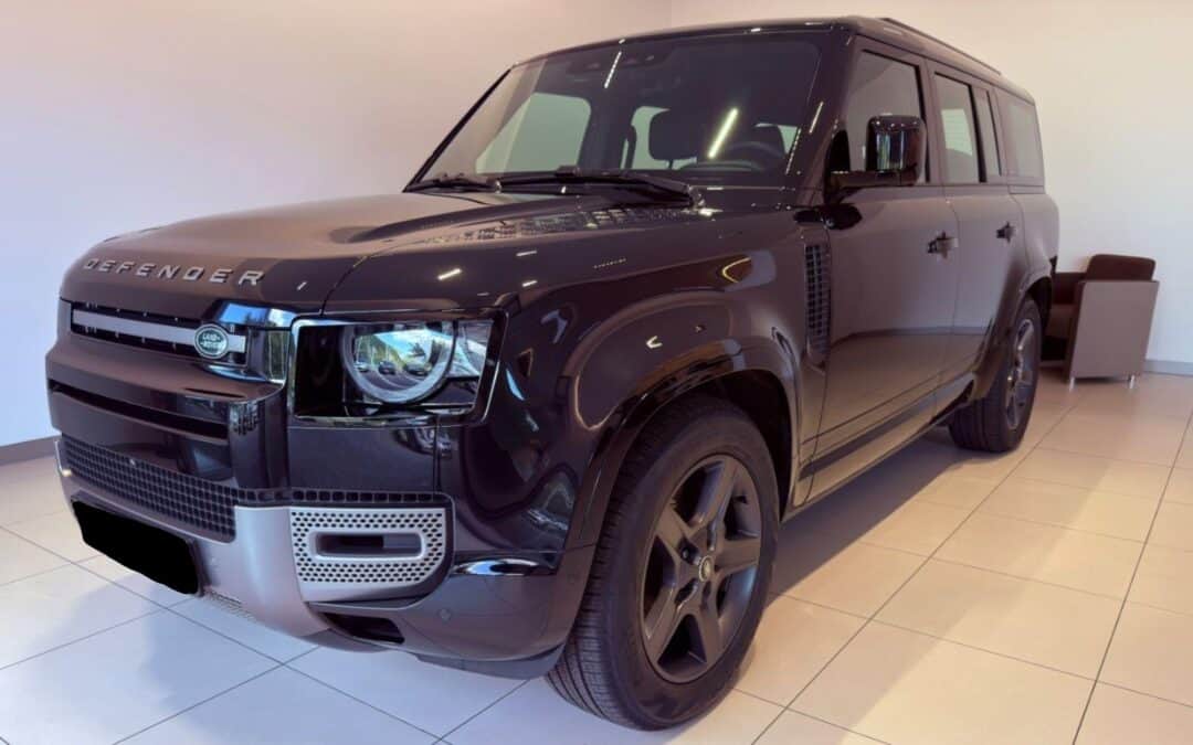Land Rover Defender 130 D300 X-Dynamic SE AHK