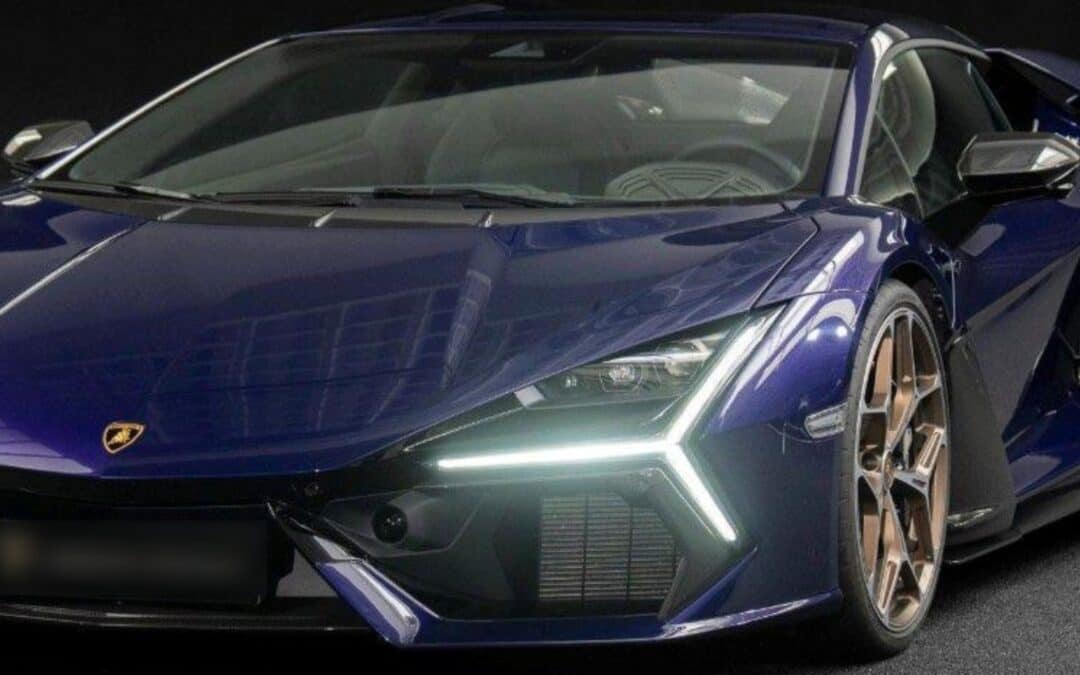 Lamborghini Revuelto – exterior carbon packages