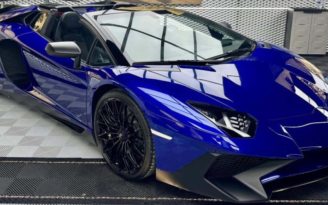 Lamborghini Aventador Collector SV LP-750 Roadster Ad Pers…