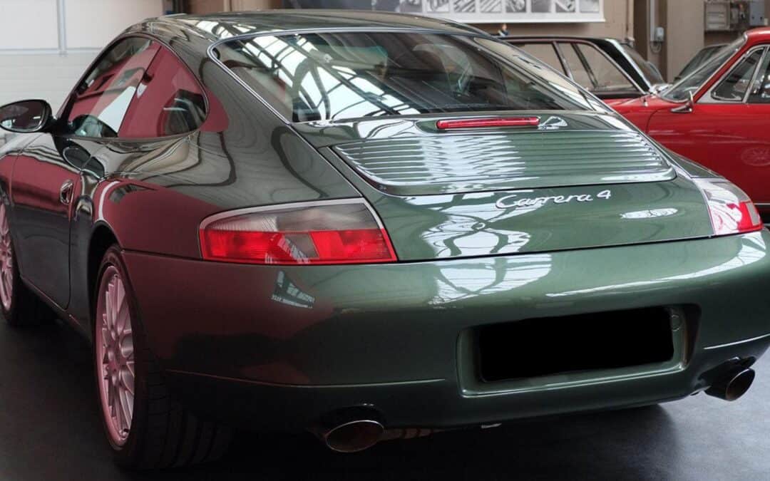 Porsche 996 Carrera 4 Coupé – Unikat in Oakgrün…