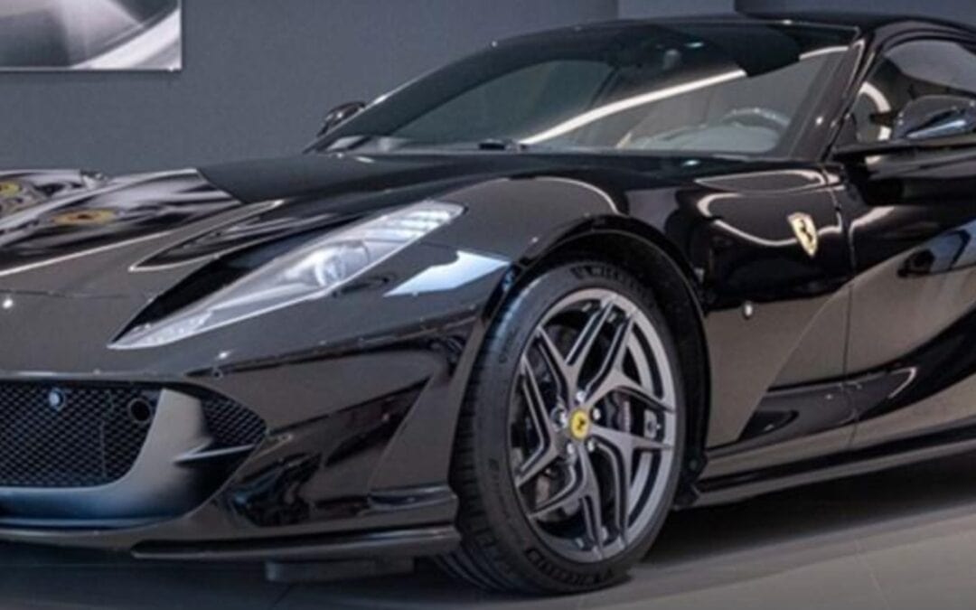 Ferrari 812 superfast 6.5 v12 800ch superfast