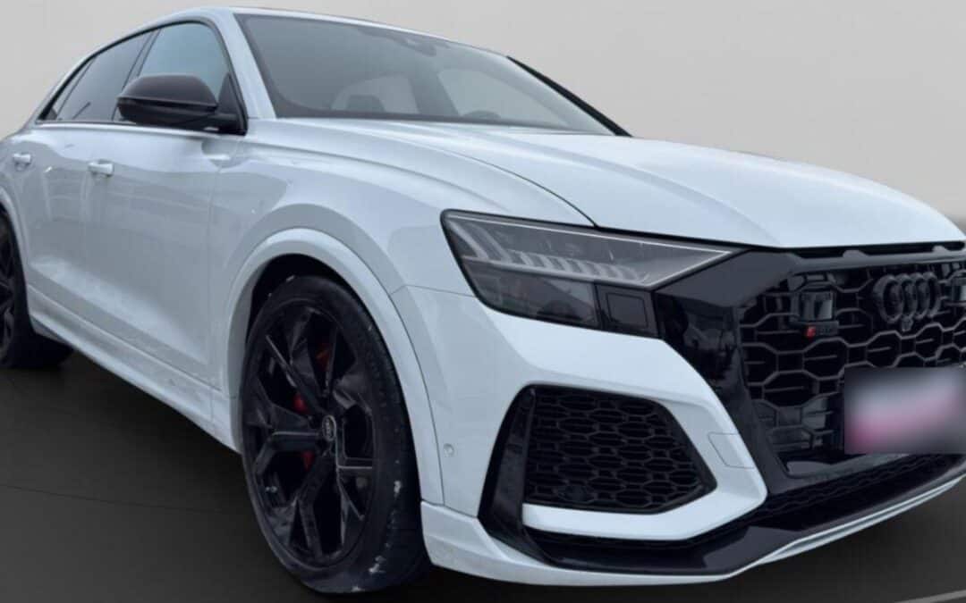 Audi RSQ8 AHK