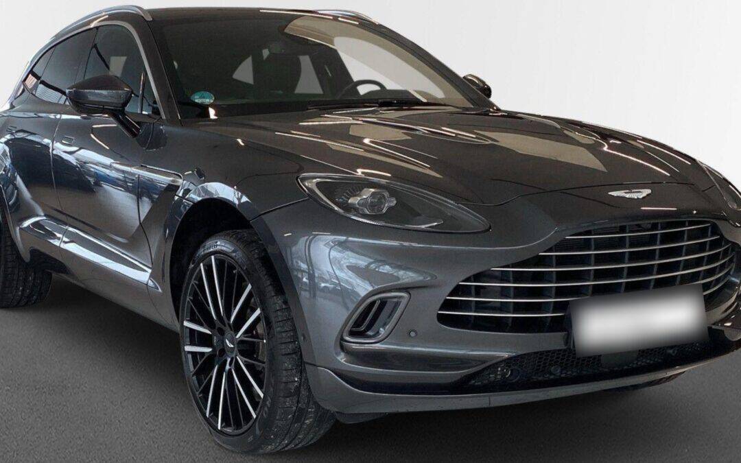 Aston Martin DBX 4.0 V8