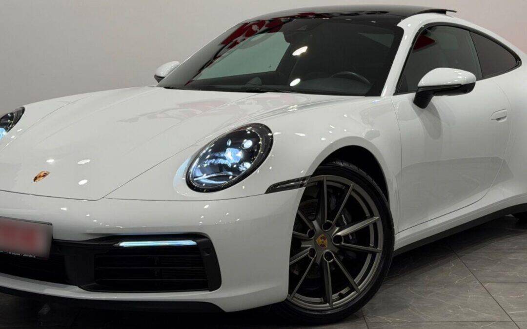 Porsche 992 911 Carrera Coupé