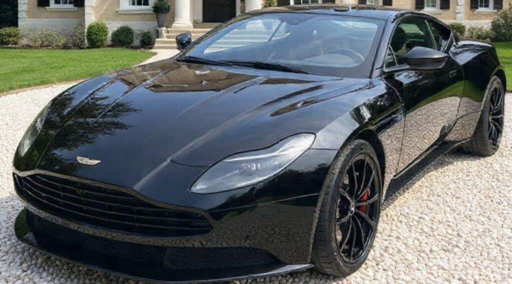 Aston Martin DB11 4.0 - img 06 55