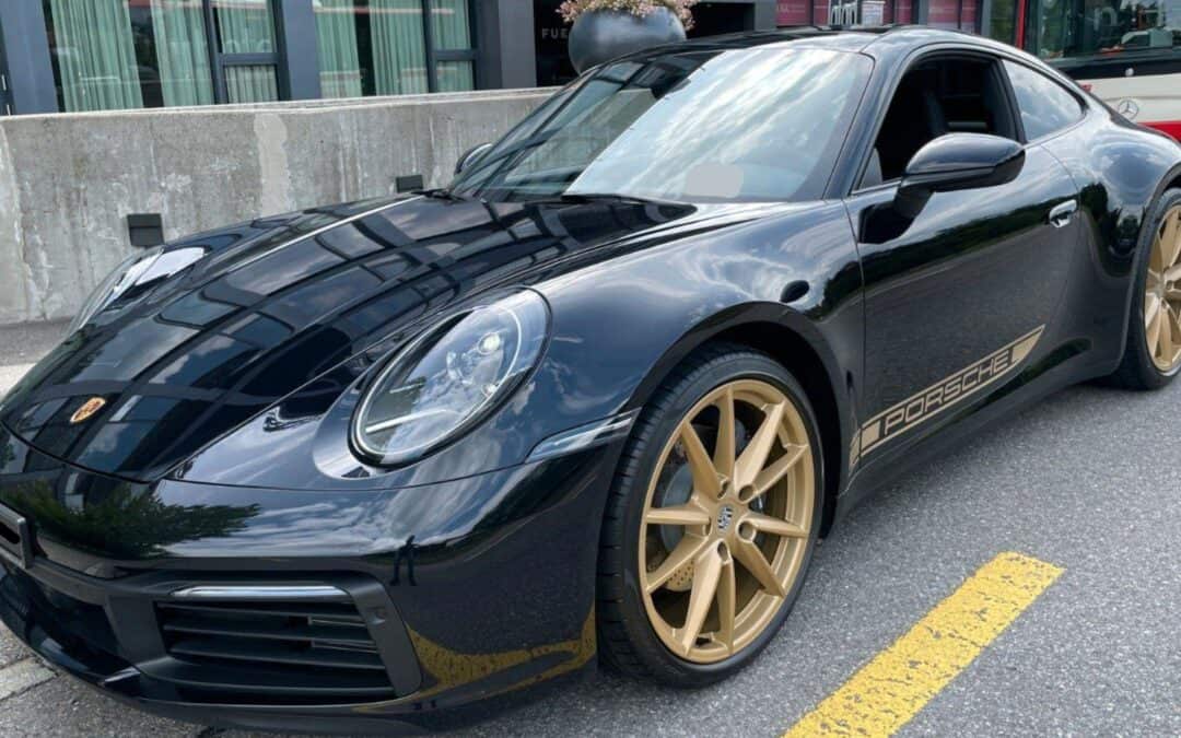 Porsche 911 Carrera 4