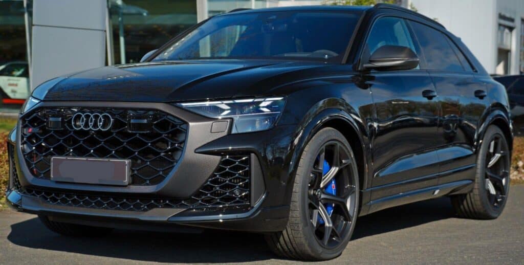 Audi RSQ8 perf. B&O - img 11 106