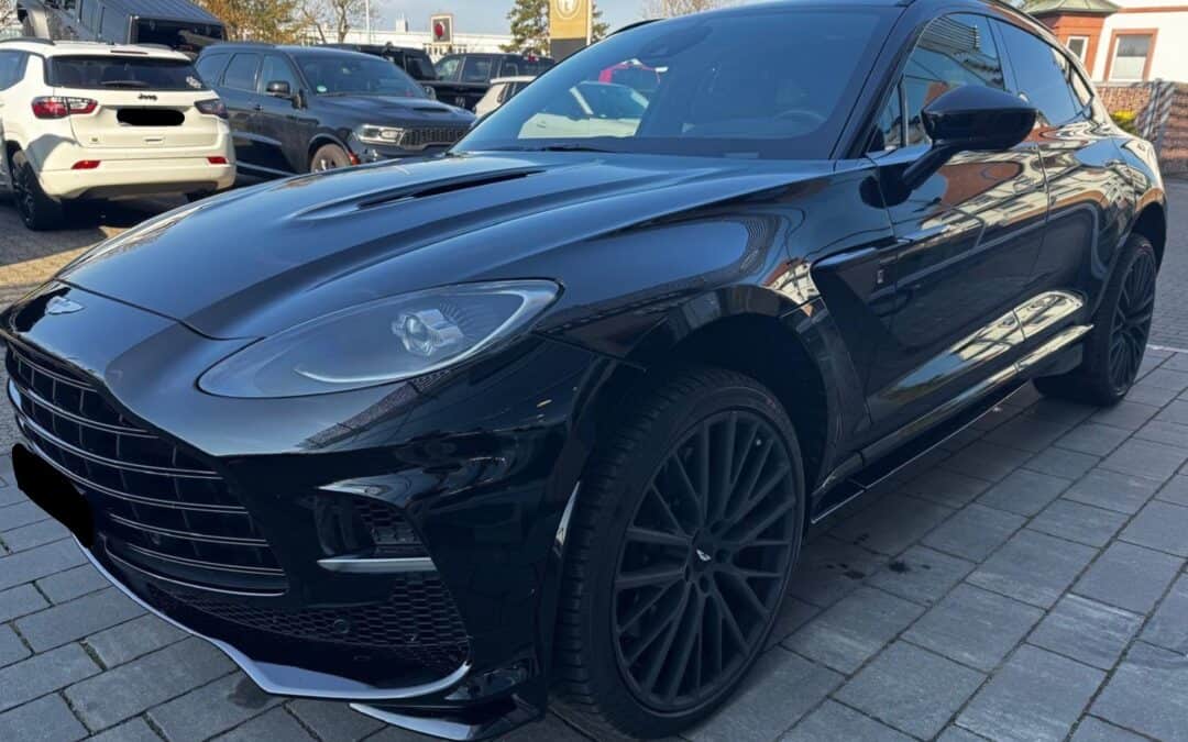 Aston Martin DBX 707 4.0 V8