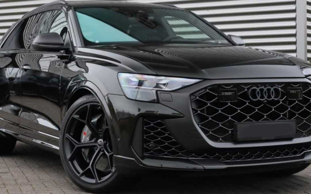 Audi RSQ8 Performance Dark