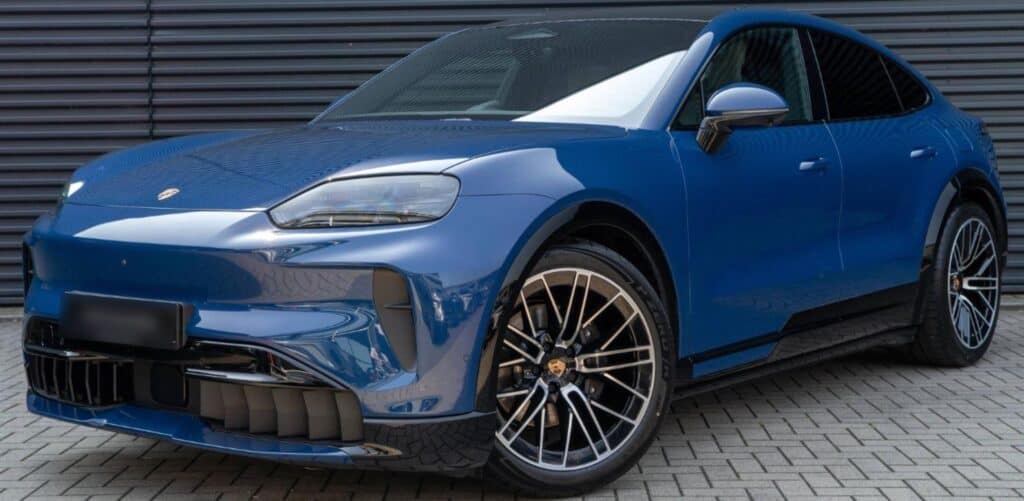 Porsche Cayenne Coupe Electric - file14 22