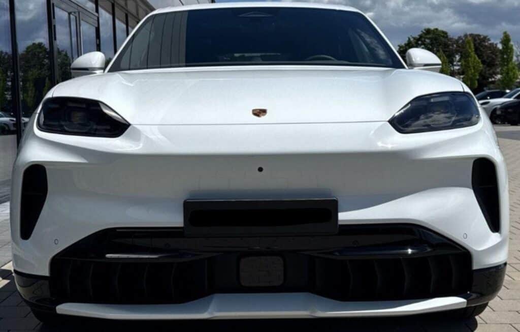 Porsche Cayenne Electric HA - img 12 16