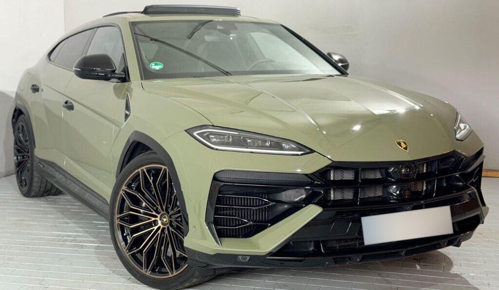 Lamborghini Urus SE - img 05 125